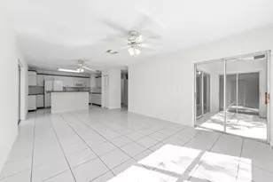 10320 NW 10th Ct, Plantation, FL 33322 - Photo 11