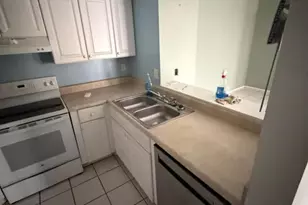 1531 SE Royal Green Cir, Port Saint Lucie, FL 34952 - Photo 15