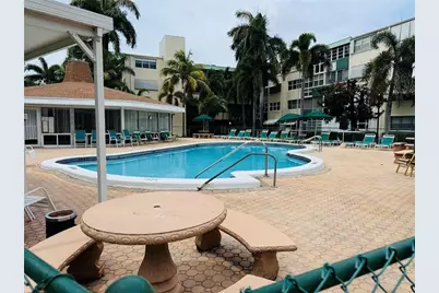 1333 E Hallandale Beach Boulevard, Hallandale Beach, FL 33009 - Photo 29