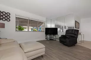 1333 E Hallandale Beach Blvd, Hallandale Beach, FL 33009 - Photo 9