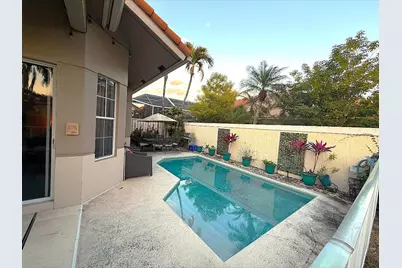 32 Monterey Pointe Drive #32, Palm Beach Gardens, FL 33418 - Photo 3