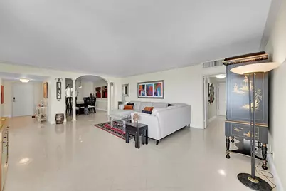 111 N Pompano Beach Boulevard #PH3, Pompano Beach, FL 33062 - Photo 9