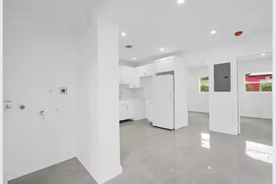 11406 NW 17th Avenue, Miami, FL 33167 - Photo 9