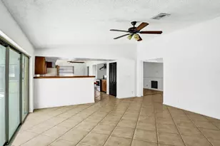 1955 NW 108th Ln, Coral Springs, FL 33071 - Photo 15
