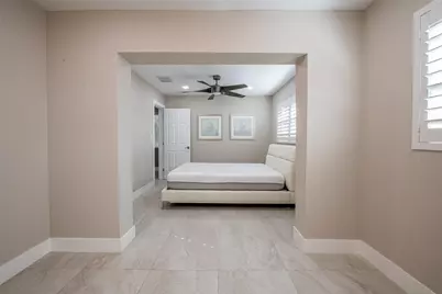 171 SE 6th Avenue, Deerfield Beach, FL 33441 - Photo 17