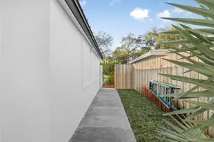 1951 NE 28th Ct, Lighthouse Point, FL 33064 - Photo 23