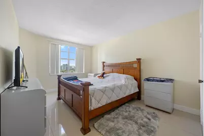 1980 S Ocean Drive #15L, Hallandale Beach, FL 33009 - Photo 13