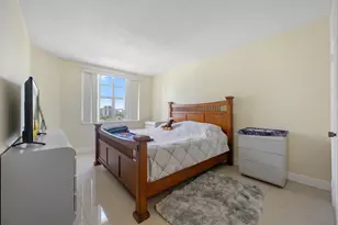 1980 S Ocean Dr, Hallandale Beach, FL 33009 - Photo 13