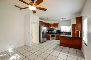 20742 NW 3rd Ct, Pembroke Pines, FL 33029 - Photo 9