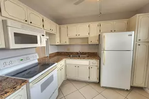 2223 Park Ln, Hollywood, FL 33021 - Photo 3