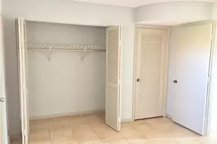 680 Tennis Club Dr, Fort Lauderdale, FL 33311 - Photo 9