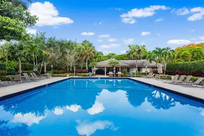 535 Oaks Drive #404, Pompano Beach, FL 33069 - Photo 27