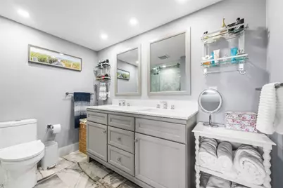 535 Oaks Drive #404, Pompano Beach, FL 33069 - Photo 9