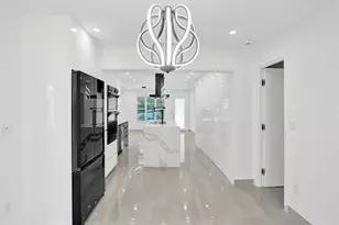 4530 SW 34th Dr, Dania Beach, FL 33312 - Photo 17