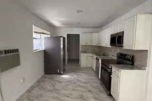 6315 SW 32nd St, Miramar, FL 33023 - Photo 9