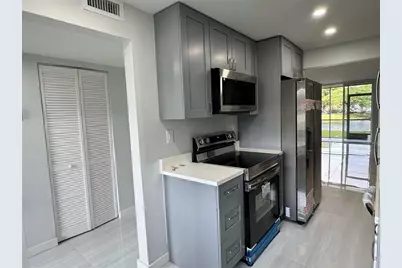 3101 NW 47th Terrace #121, Lauderdale Lakes, FL 33319 - Photo 5