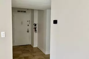 2750 NE 183rd St, Aventura, FL 33160 - Photo 13