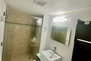 2750 NE 183rd St, Aventura, FL 33160 - Photo 9