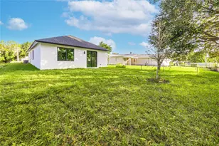 1605 N 23rd St, Fort Pierce, FL 34950 - Photo 9