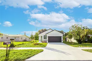 1605 N 23rd St, Fort Pierce, FL 34950 - Photo 1