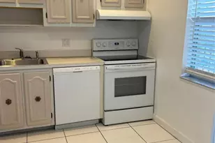 31 Abbey Ln, Delray Beach, FL 33446 - Photo 1