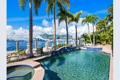 1965 SE 21st Avenue, Fort Lauderdale, FL 33316 - Photo 11