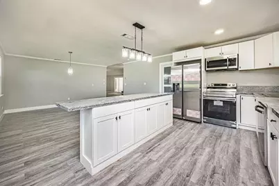 300 Riomar Drive, Port Saint Lucie, FL 34952 - Photo 9