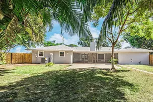 300 Riomar Dr, Port Saint Lucie, FL 34952 - Photo 13