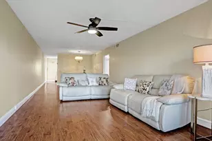 1036 Guildford B, Boca Raton, FL 33434 - Photo 35