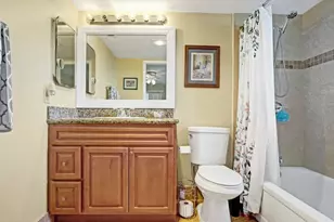 1036 Guildford B, Boca Raton, FL 33434 - Photo 21