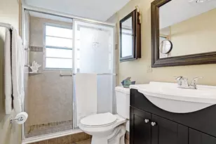 1036 Guildford B, Boca Raton, FL 33434 - Photo 27