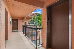 610 Tennis Club Dr, Fort Lauderdale, FL 33311 - Photo 19