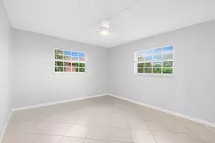 610 Tennis Club Dr, Fort Lauderdale, FL 33311 - Photo 11