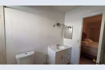 5111 W Oakland Park Boulevard #104, Lauderdale Lakes, FL 33313 - Photo 15