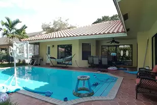 1818 Park Ave, Weston, FL 33326 - Photo 15