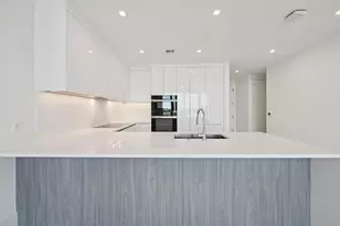 220 Lake Shore Dr, West Palm Beach, FL 33403 - Photo 5