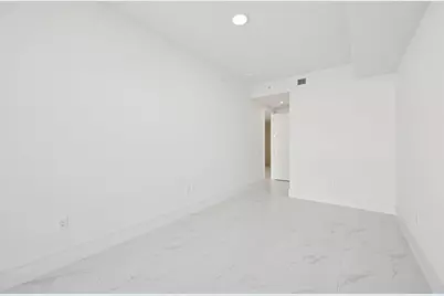 220 Lake Shore Drive #709, West Palm Beach, FL 33403 - Photo 11