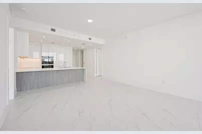 220 Lake Shore Drive #709, West Palm Beach, FL 33403 - Photo 7