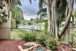 1581 NW 100th Way, Plantation, FL 33322 - Photo 7