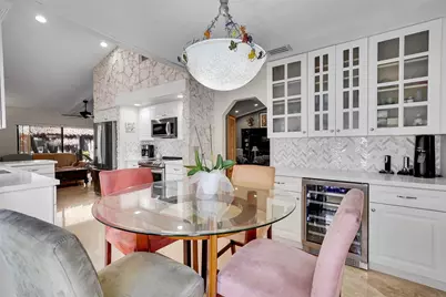 1581 NW 100th Way, Plantation, FL 33322 - Photo 19