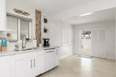 1900 N Victoria Park Road, Fort Lauderdale, FL 33305 - Photo 15