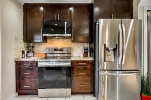 9169 W Sunrise Blvd, Plantation, FL 33322 - Photo 19