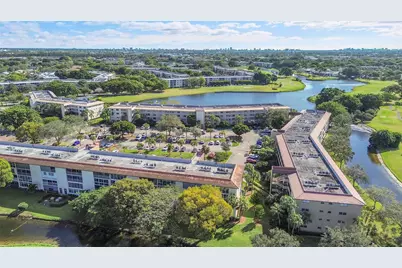 3204 Portofino Point #N4, Pompano Beach, FL 33066 - Photo 37