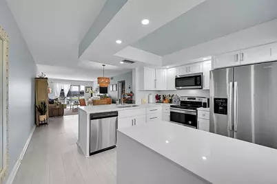 3204 Portofino Point #N4, Pompano Beach, FL 33066 - Photo 9