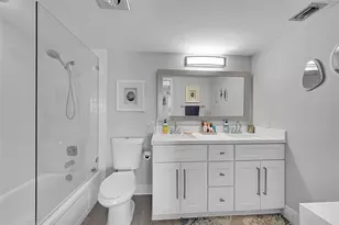 3204 Portofino Point, Pompano Beach, FL 33066 - Photo 5