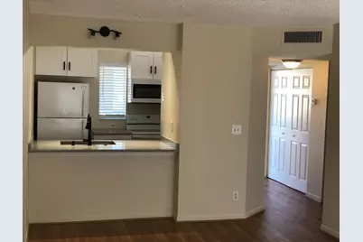 10038 Twin Lakes Drive #10038, Coral Springs, FL 33071 - Photo 3