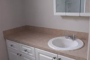 6507 Winfield Blvd, Margate, FL 33063 - Photo 11