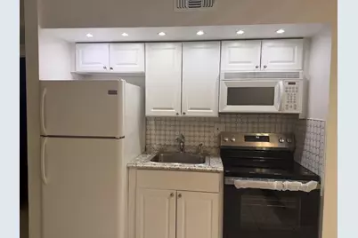 2700 Riverside Drive #302-B, Coral Springs, FL 33065 - Photo 5