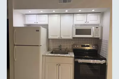2700 Riverside Drive #302-B, Coral Springs, FL 33065 - Photo 5