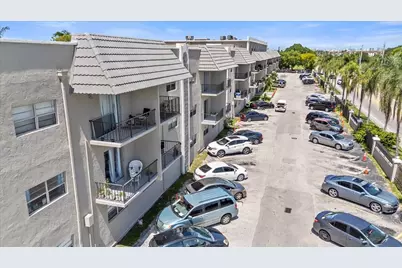 5100 SW 41st Street #321, Pembroke Park, FL 33023 - Photo 3